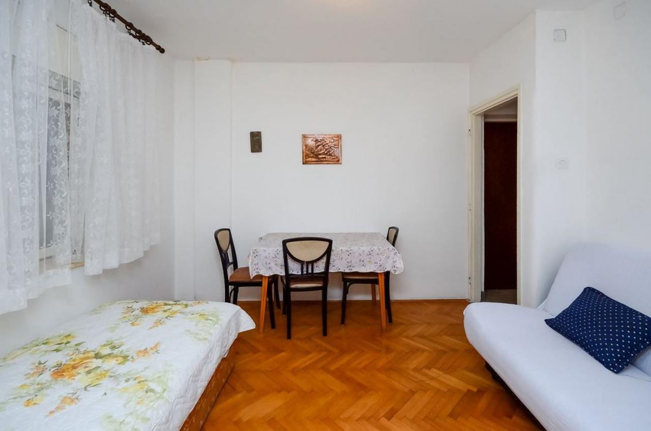 Apartments Lucia Сень Экстерьер фото