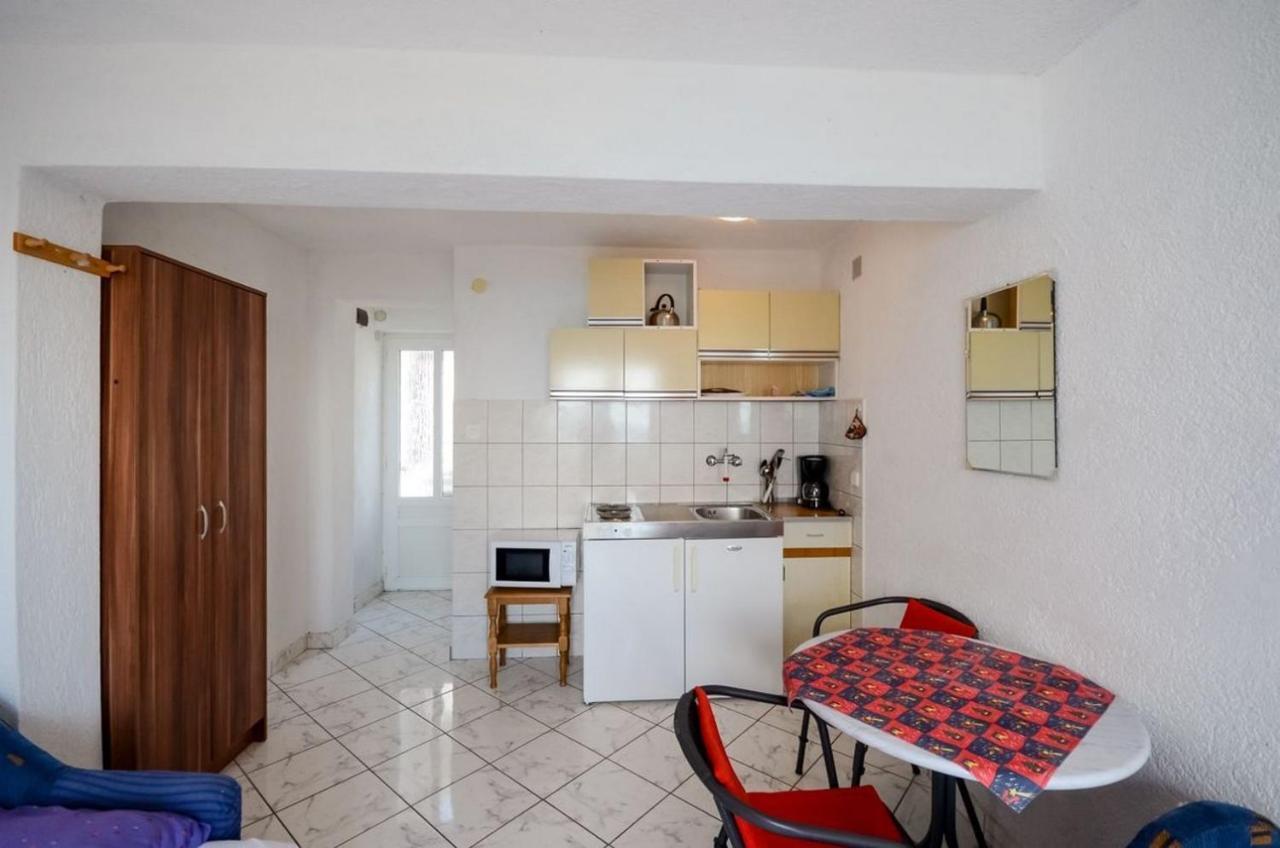 Apartments Lucia Сень Экстерьер фото